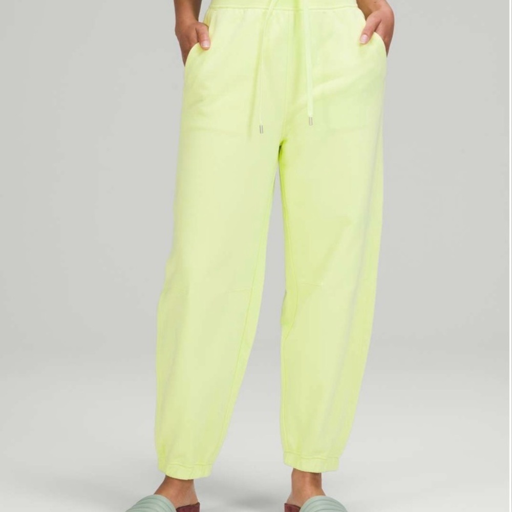 Lululemon Relaxed Fit Super-High Rise Full Length Jogger Sweatpants size 4 - Picture 3 of 13